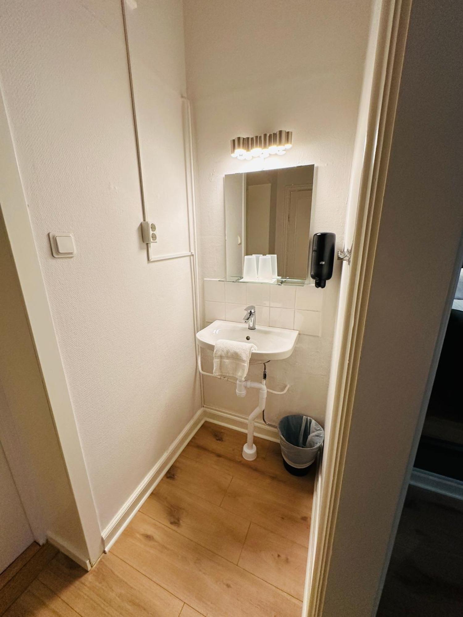 Vattengraendens Vandrarhem & Hotel Norrköping Δωμάτιο φωτογραφία