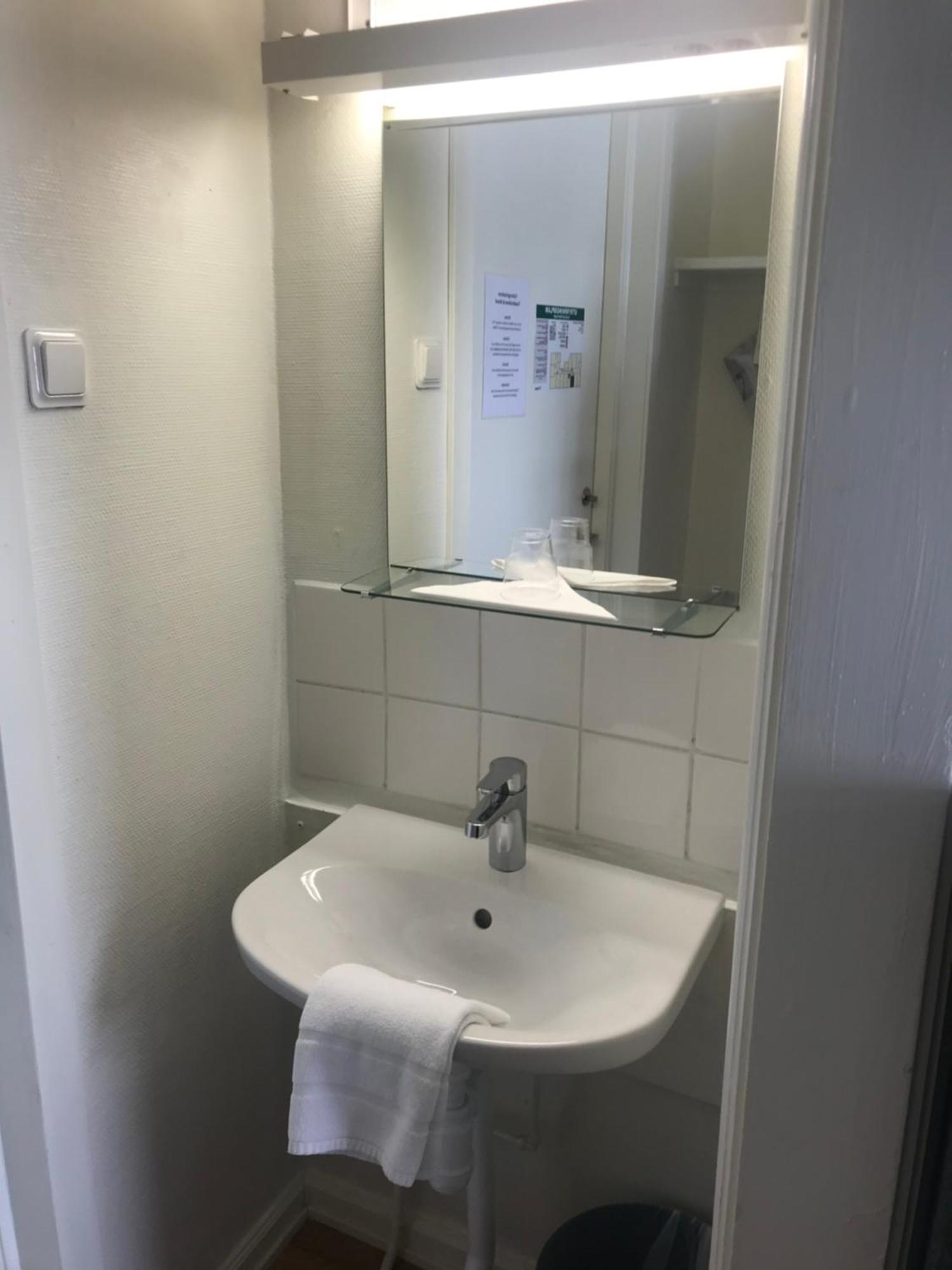 Vattengraendens Vandrarhem & Hotel Norrköping Δωμάτιο φωτογραφία